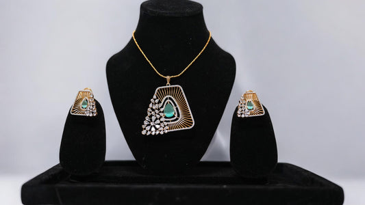 Emerald Radiance Pendant Set