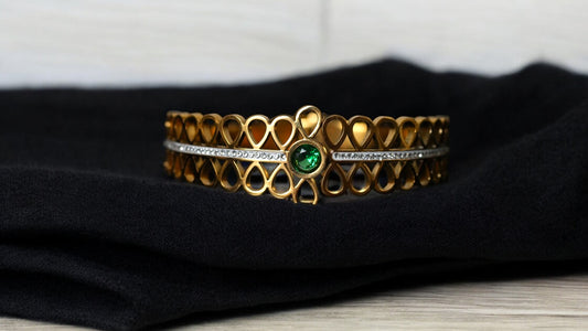 Emerald Glow Loop-Cut Designer Bracelet