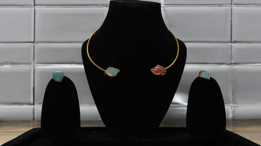 Earth & Ember Uncut Stone Jewellery Set