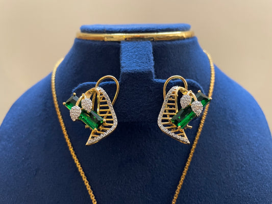 Emerald Grace Geometric Pendant Set