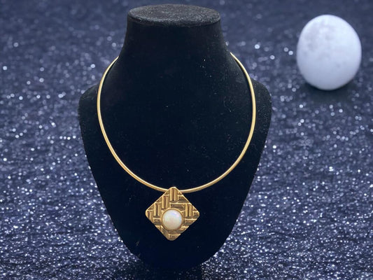 Urban Luxe Pearl Hasli Necklace