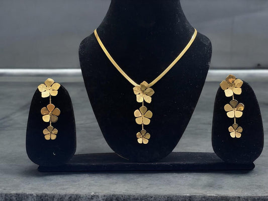 Golden Bloom Jewellery Set