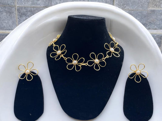 Daisy Pearl Wire Set