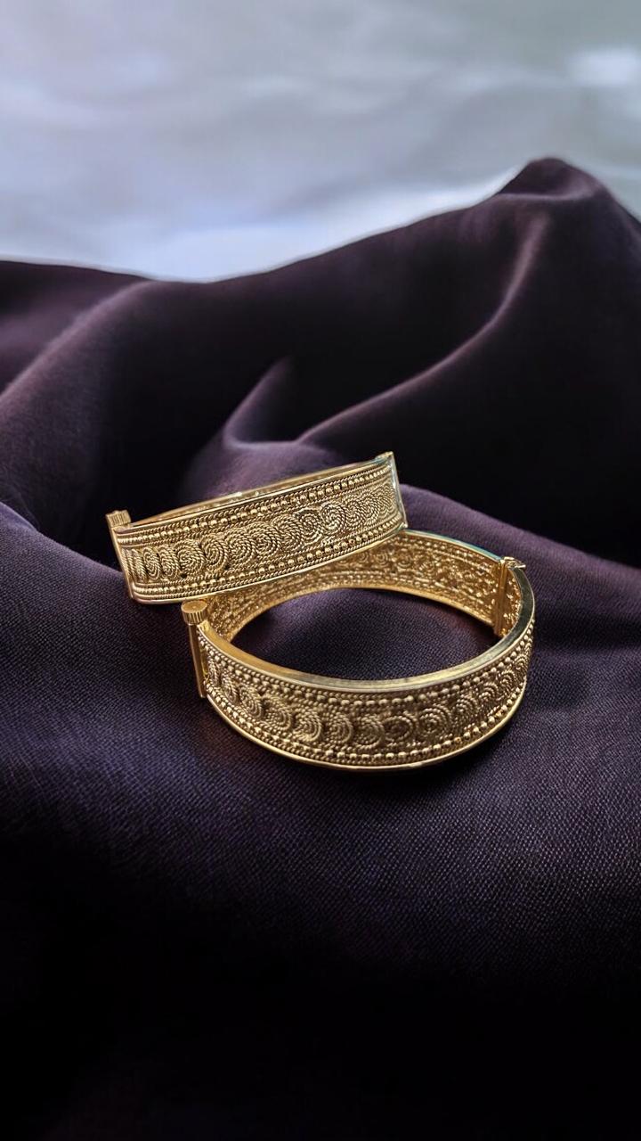 Heritage Spiral Filigree Bangles
