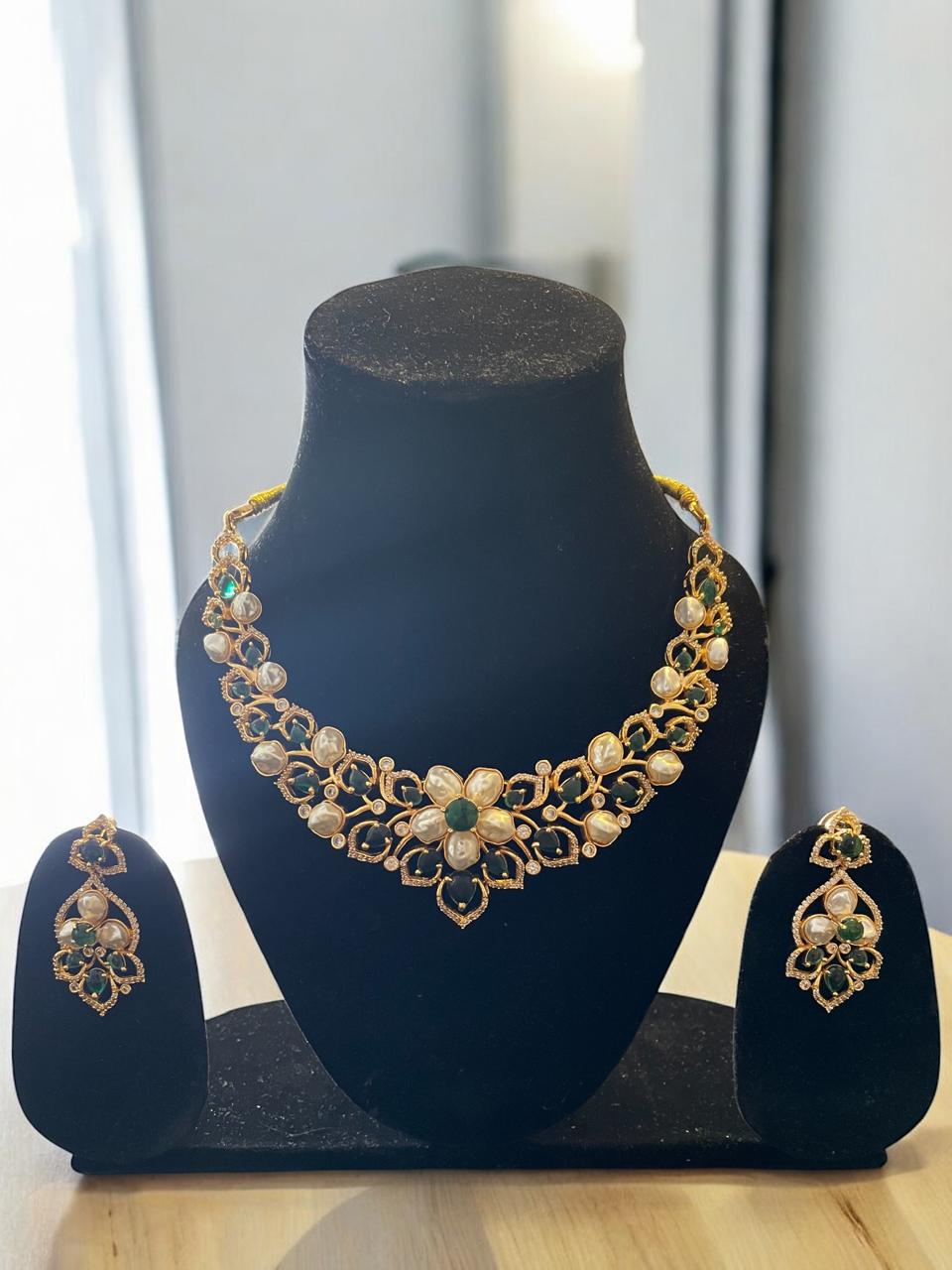 Regal Floral Pearl & Emerald Necklace Set