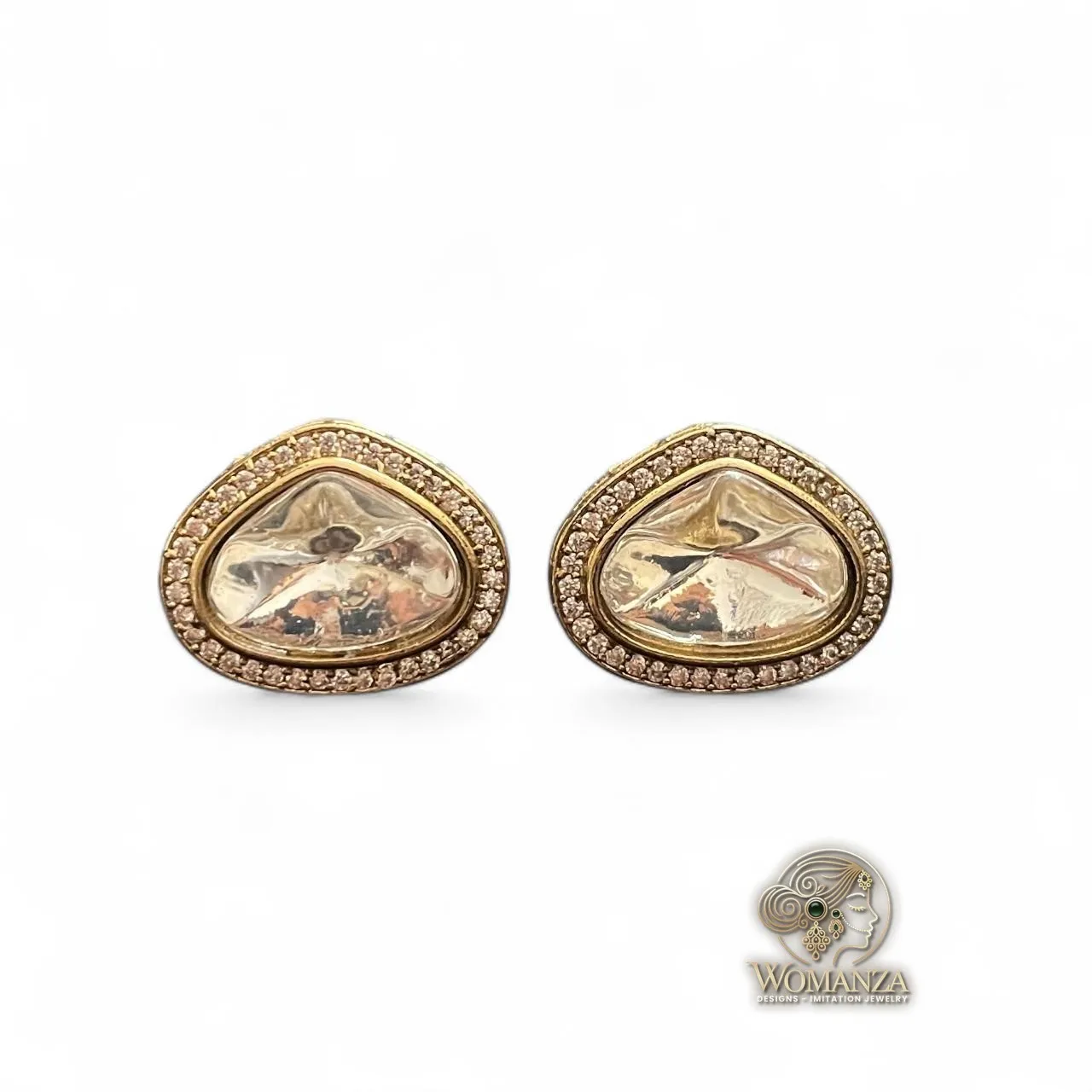 Classic Kundan-Inspired Oval Stud Earrings