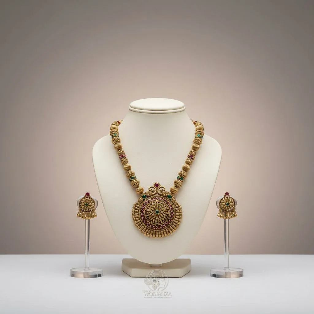 Festive Jewellery Styling Guide