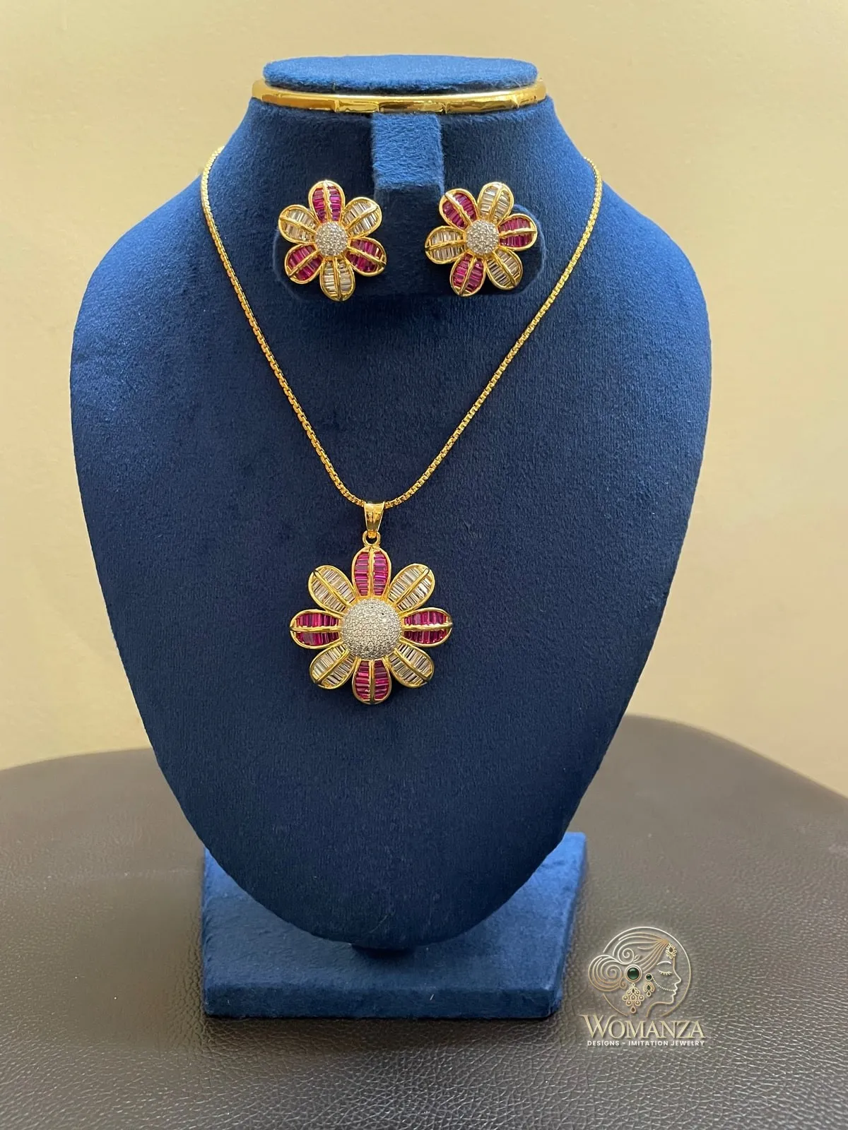 Blossom Radiance Pendant Set