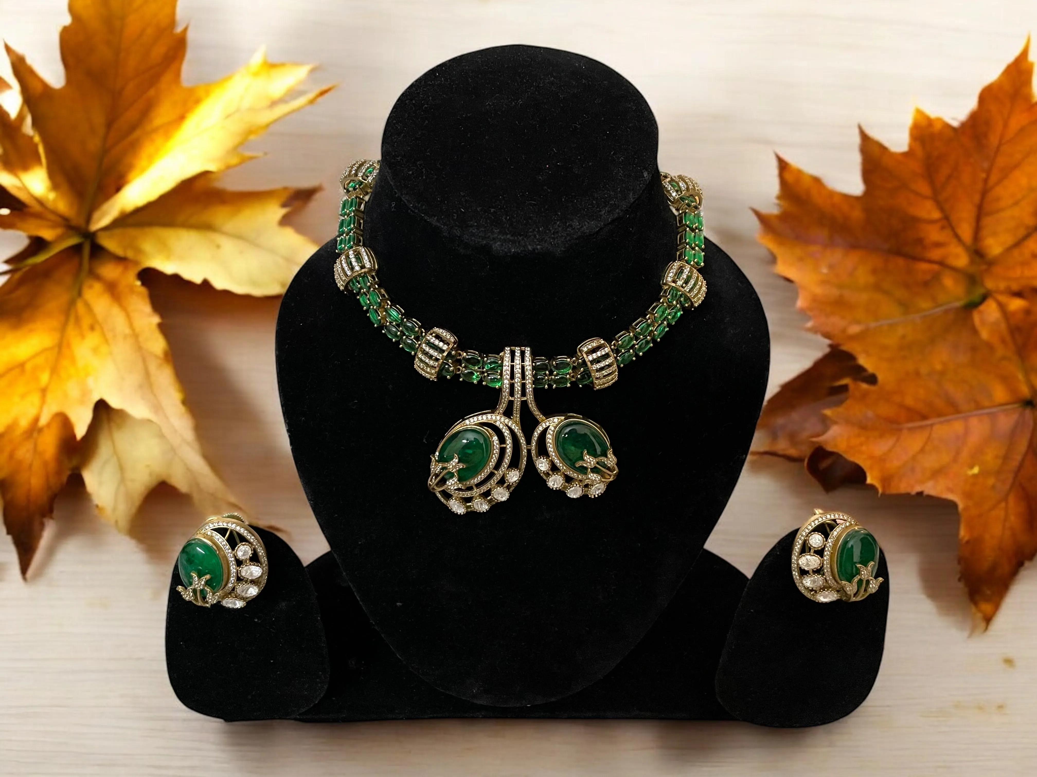 Emerald Panther Choker Necklace Set with Statement Rings