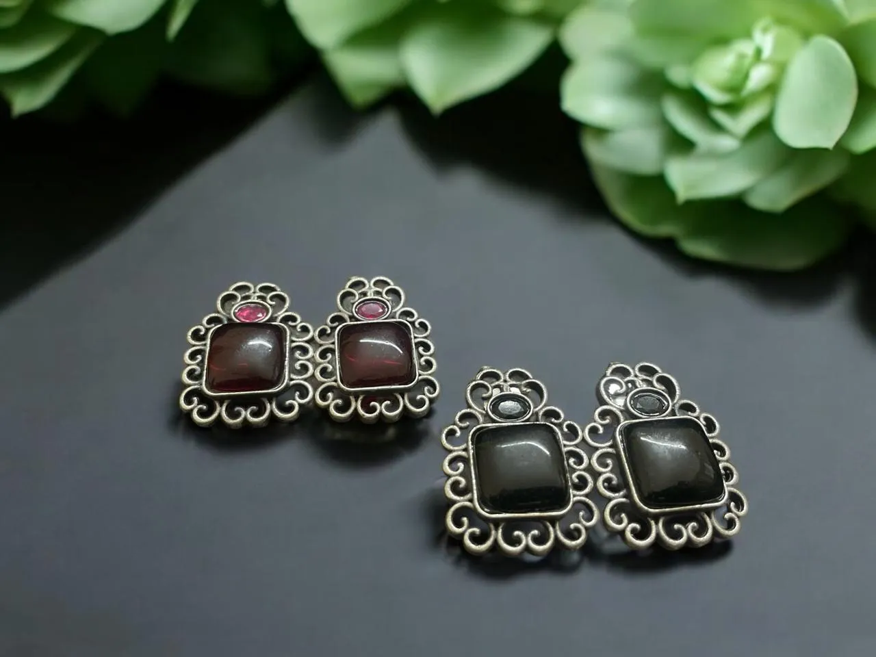 Dual-Tone Square Stud Earrings in Black & Maroon with Scroll Frame