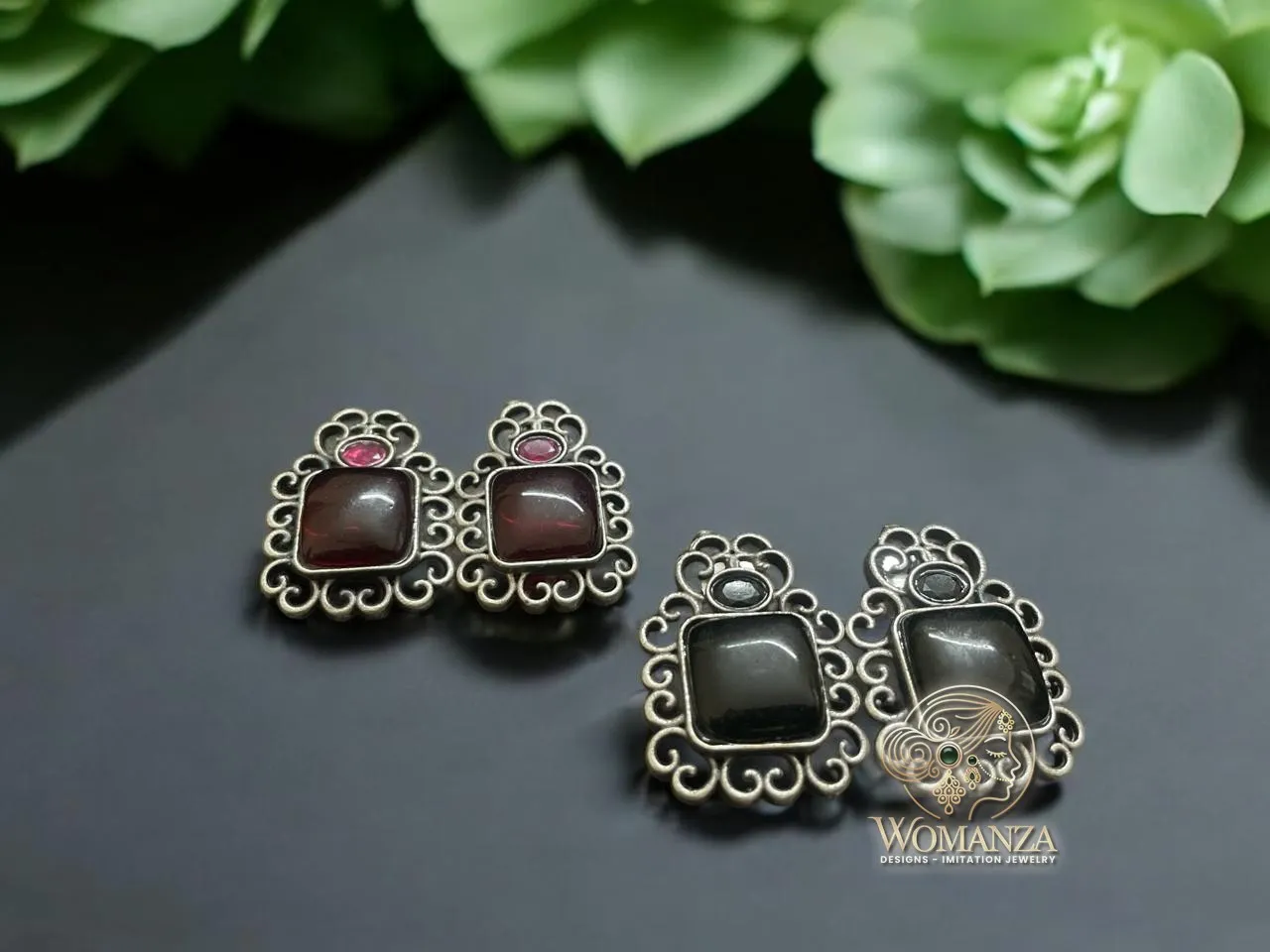Dual-Tone Square Stud Earrings in Black & Maroon with Scroll Frame