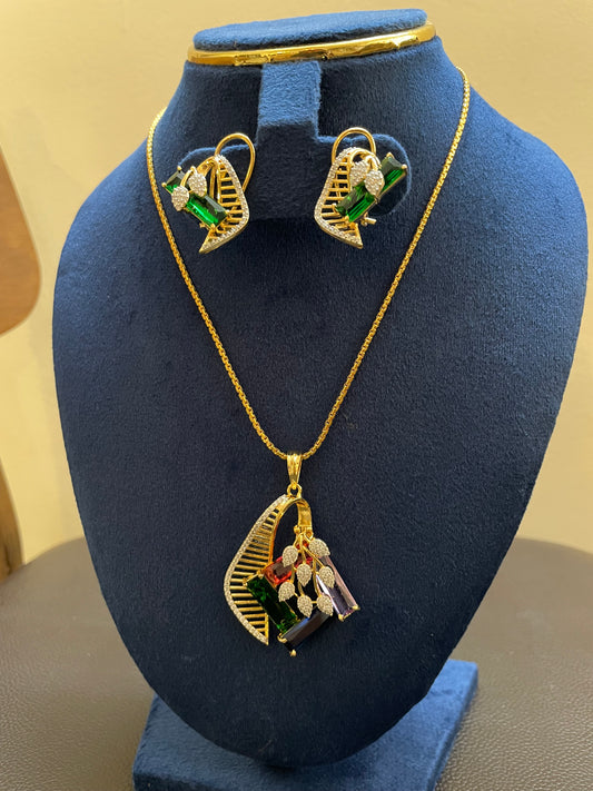 Emerald Grace Geometric Pendant Set