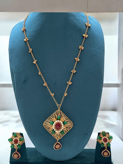 Royal Filigree Heritage Necklace Set