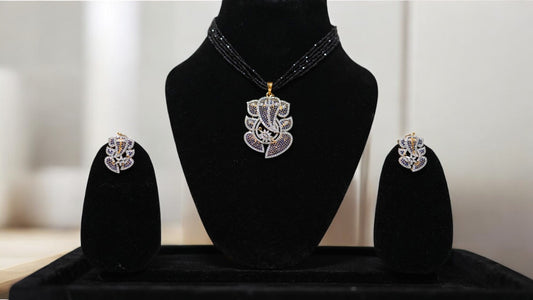 Divine Ganesha Sparkle Pendant Set