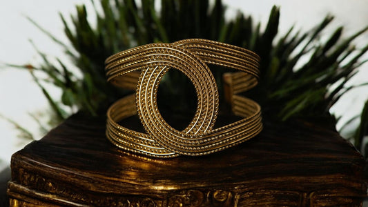 Twisted Rope Circle Cuff Bracelet