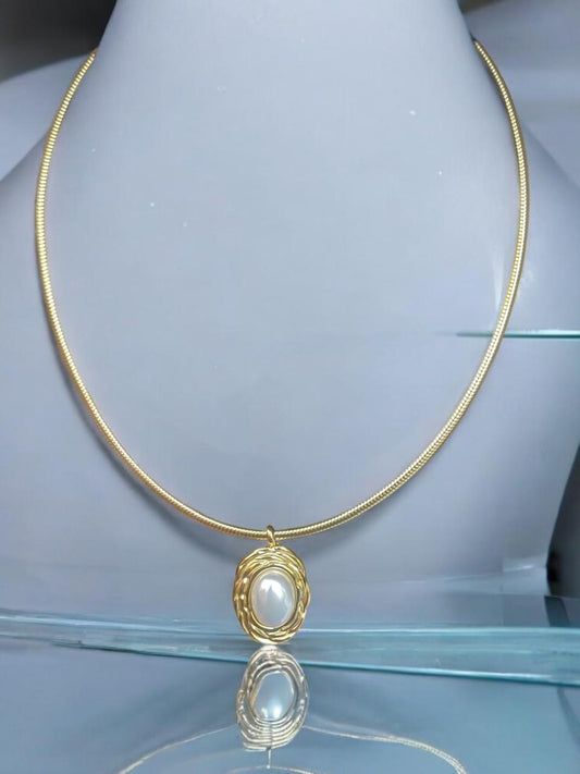 Luna Nest Pearl Hasli Necklace