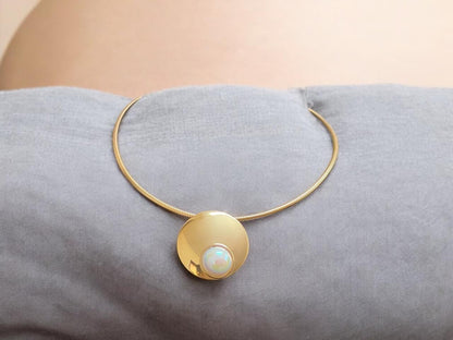 Eclipse Glow Hasli Necklace