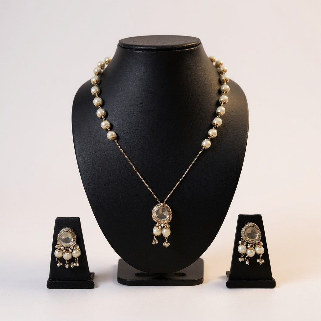 Pearl & Kundan Pendant Necklace Set with Matching Earrings