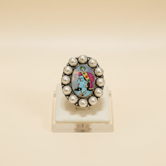 Maharaja Portrait Ring with Tanjore-Inspired Print & Pearl Border