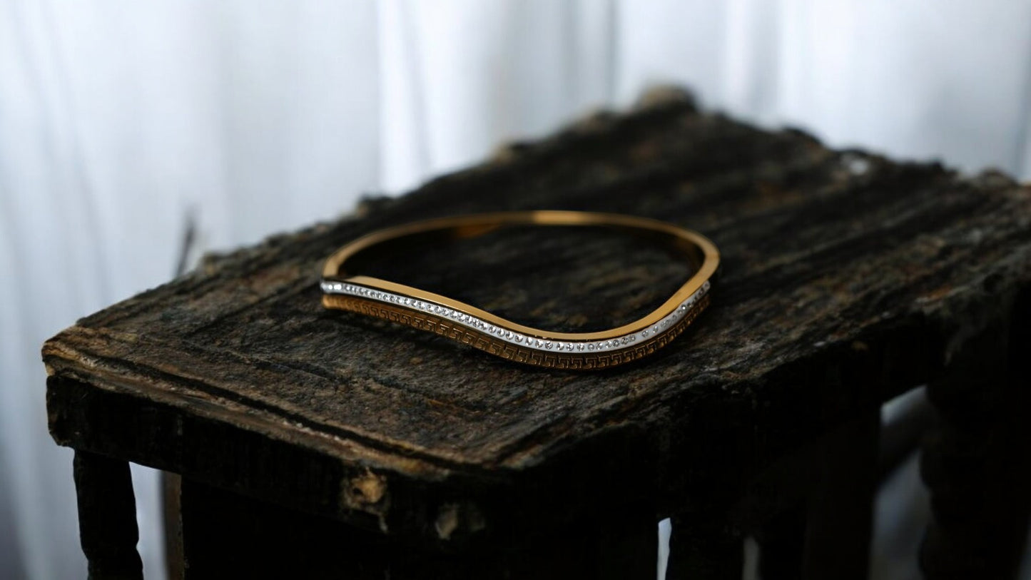 Sleek Wave Crystal-Edged Bracelet