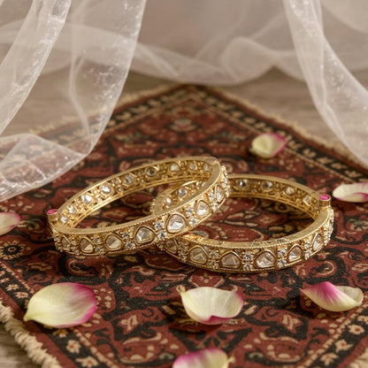 Regal Teardrop Polki Bangles